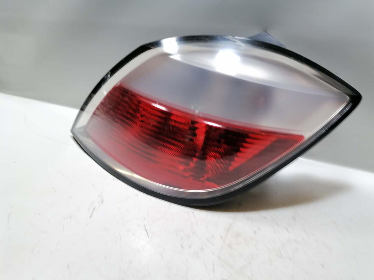 Opel Astra H original Rücklicht Rückleuchte Schlussleuchte rechts Fließheck Bj.2005